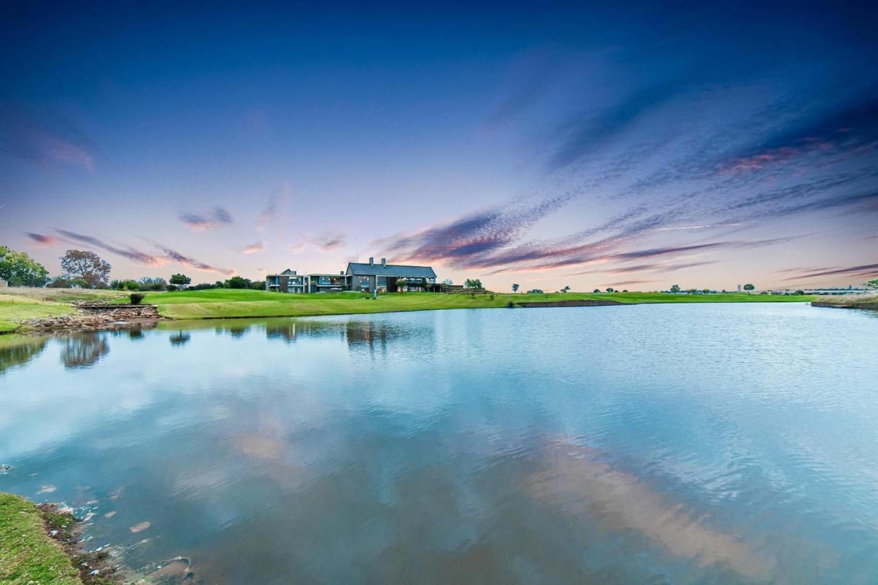 The Serengeti Lodge Johannesburg Exterior photo