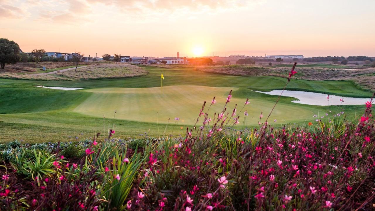 The Serengeti Lodge Johannesburg Exterior photo